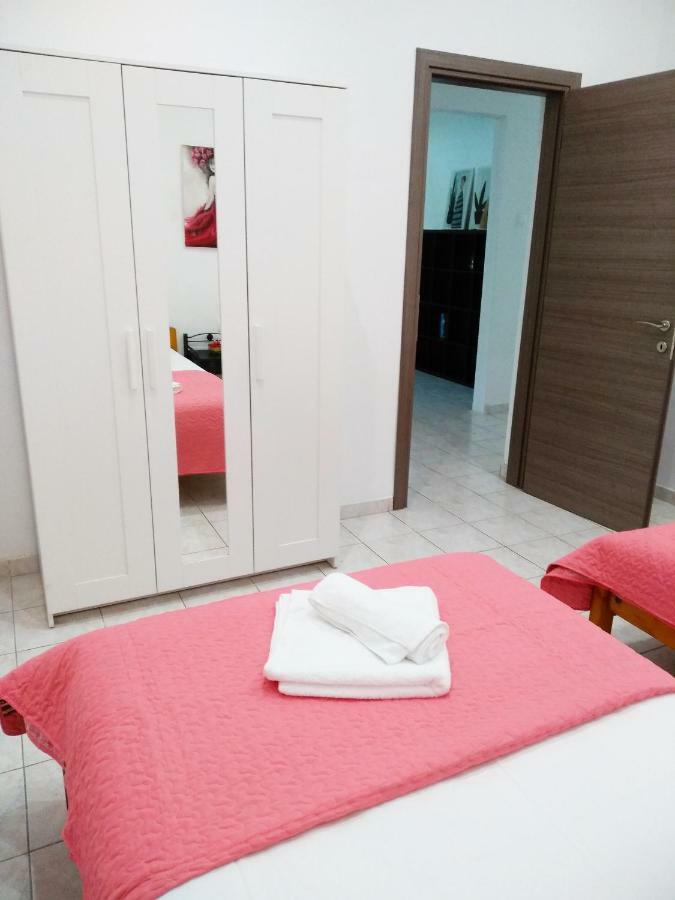 Pomegranate Apartment Heraklion  Екстер'єр фото